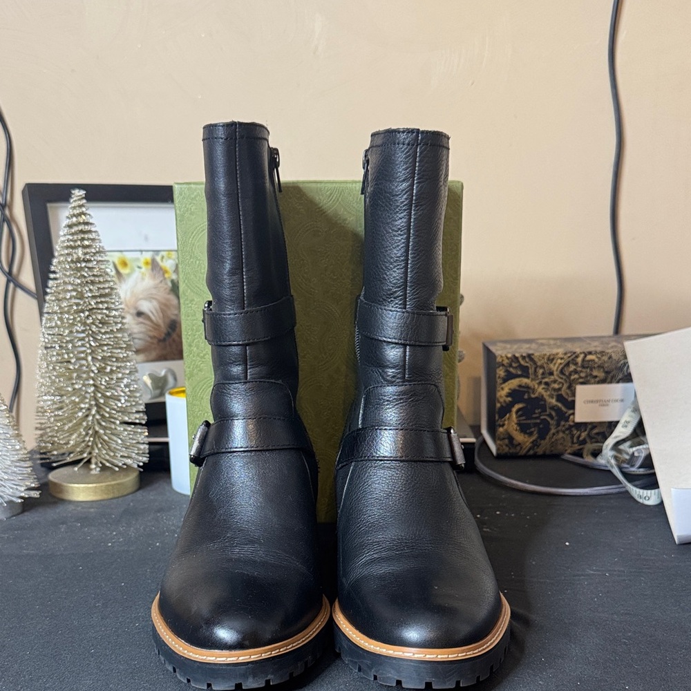 Naturalizer Black Leather Heeled Boots